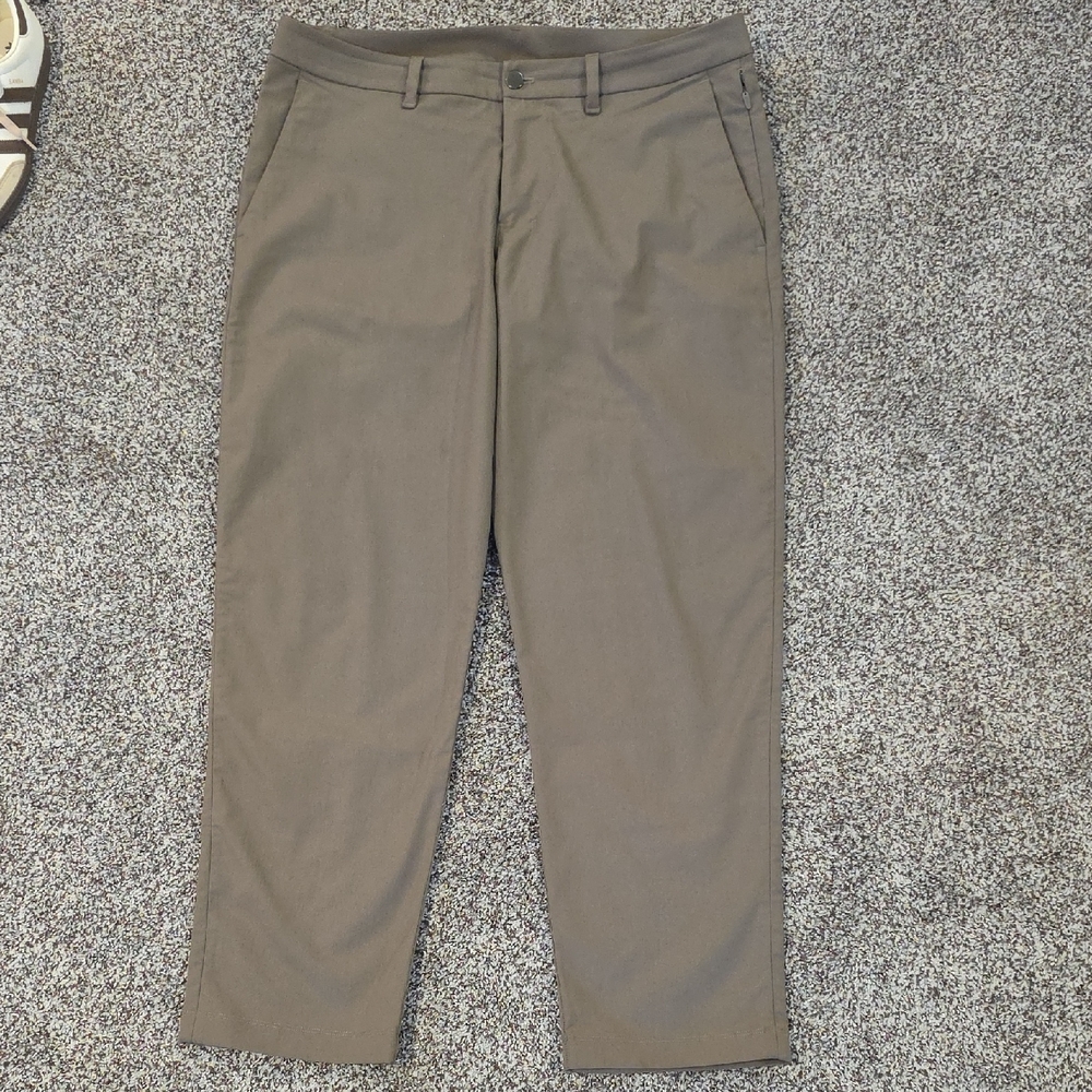 lululemon athletica Men's Khaki Chinos